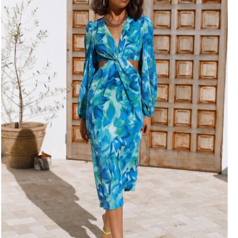 Hello Molly Solo Queen Midi Dress Blue